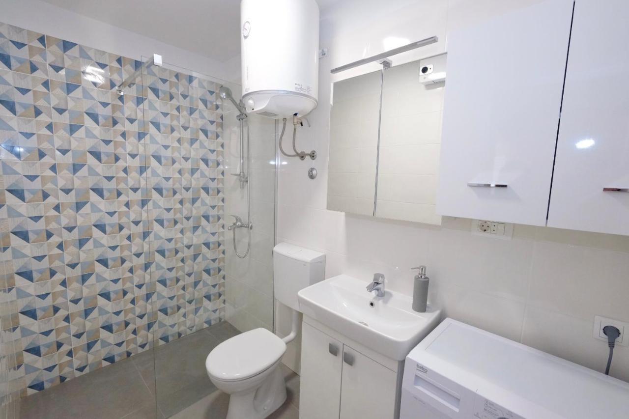 Apartment Smile Солин Екстериор снимка