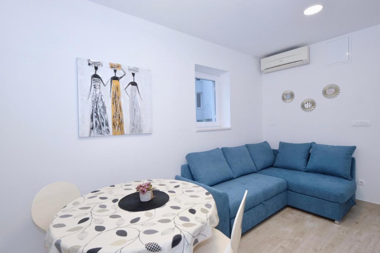 Apartment Smile Солин Екстериор снимка