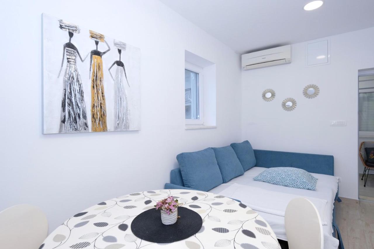 Apartment Smile Солин Екстериор снимка